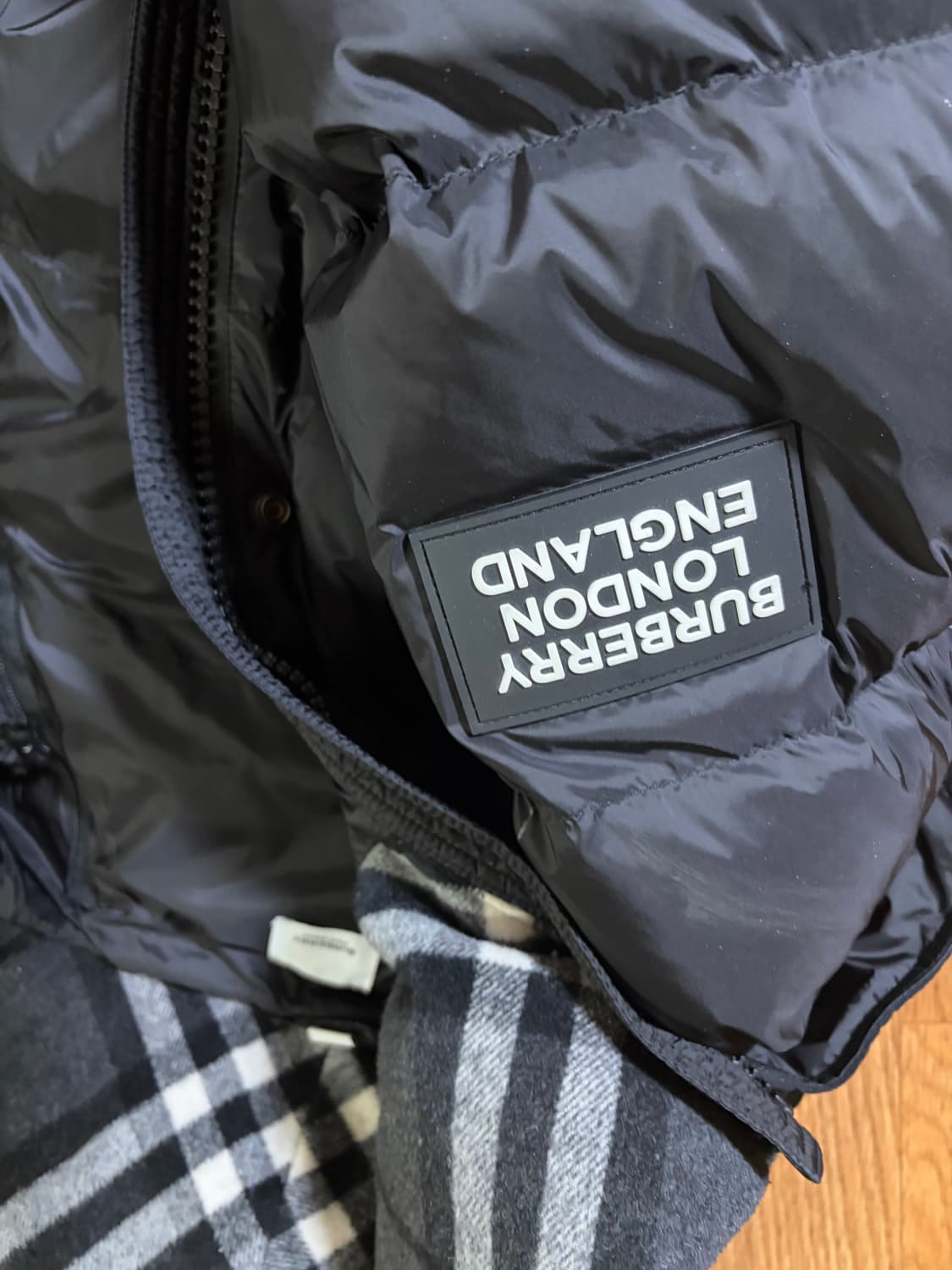 버버리 패딩 급처 상품이미지3