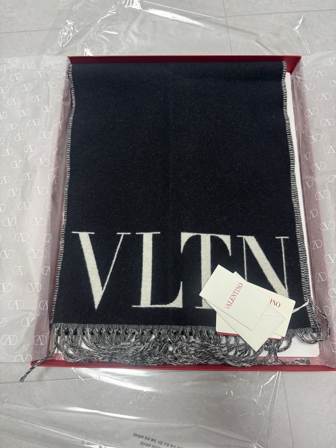 발렌티노 울 캐시미어 VLTN 목도리 스카프 상품이미지2