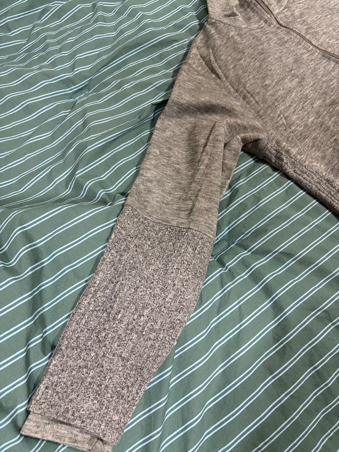 해칭룸 가디건 상품이미지3