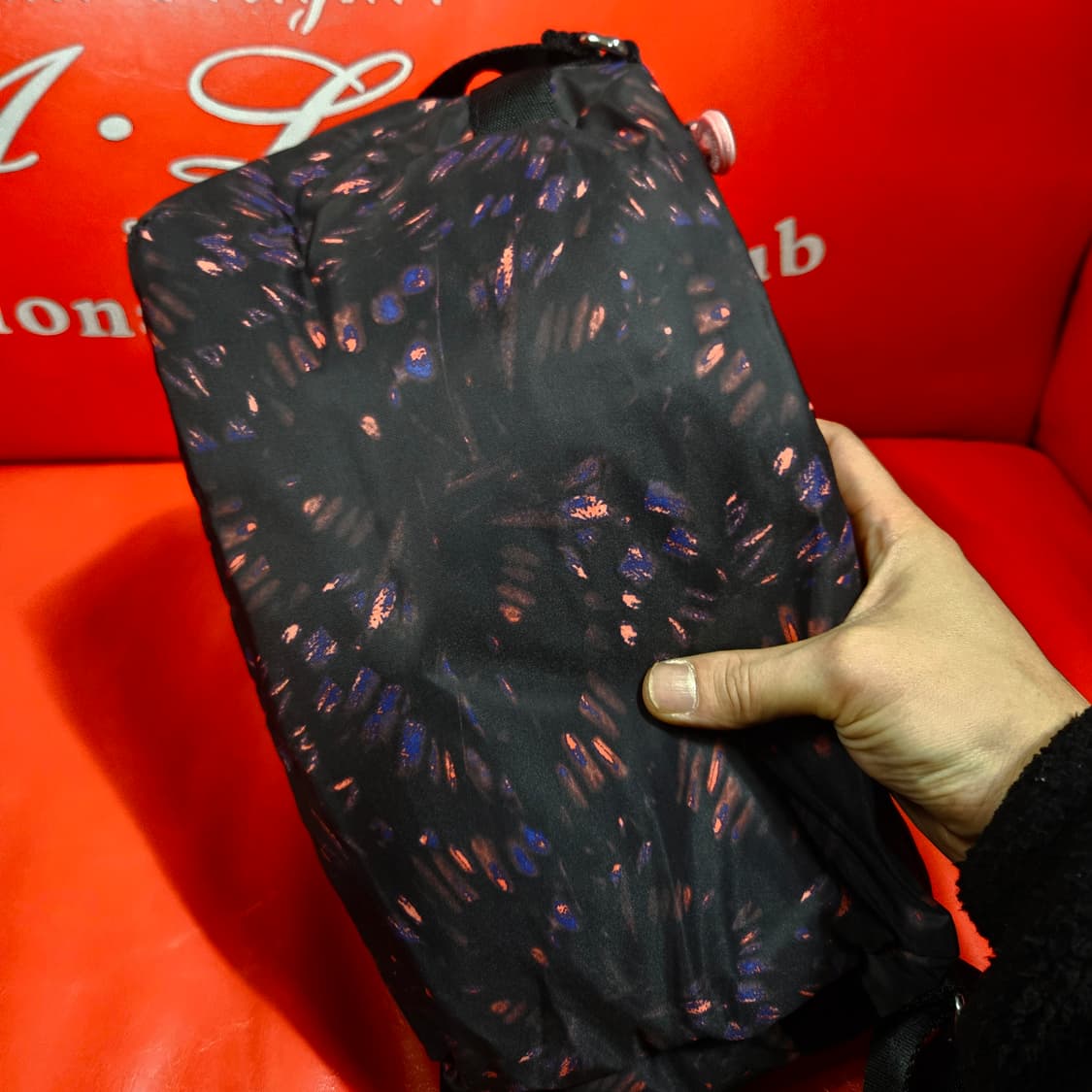 키플링(KIPLING) 핑크 몽키 레인보우 페인팅 크로스백  상품이미지5