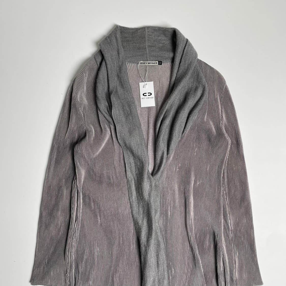 11ss 이세이미야케 플리츠 가디건 상품이미지2