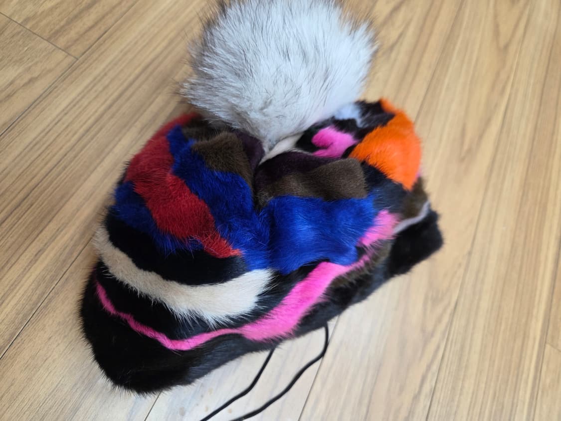 아가타 밍크 모자입니다
- 사이즈: 57.5cm
- 소재: 앙고라 100 상품이미지2