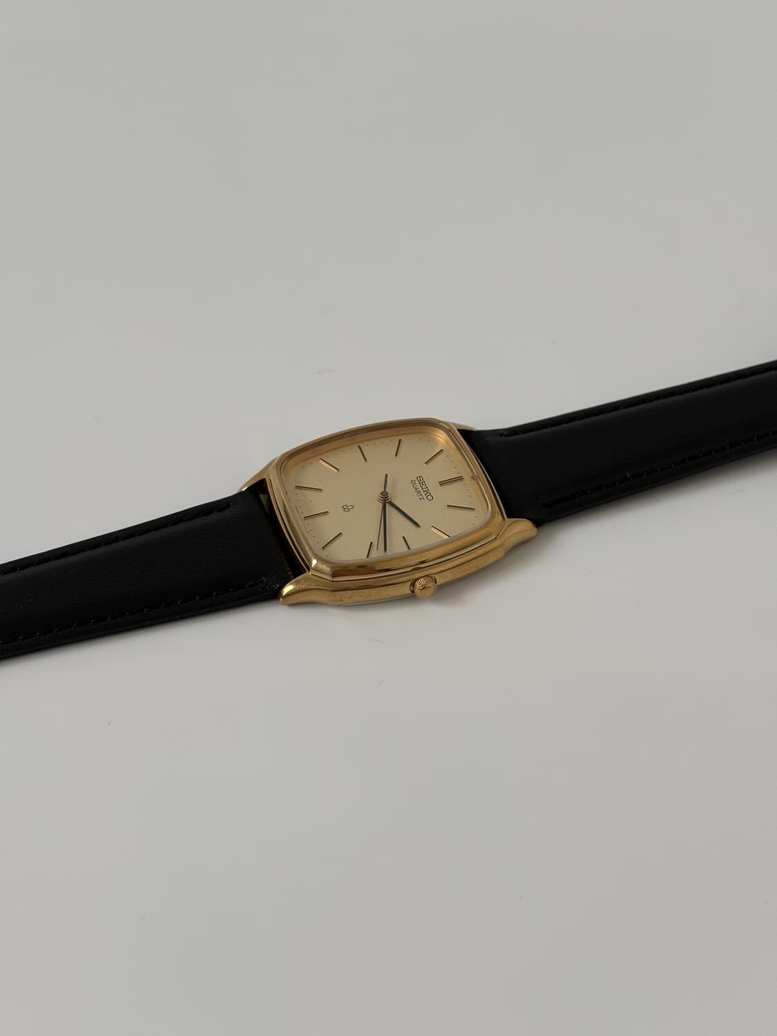 1980s Chariot Texture Gold Tank Quartz 상품이미지5