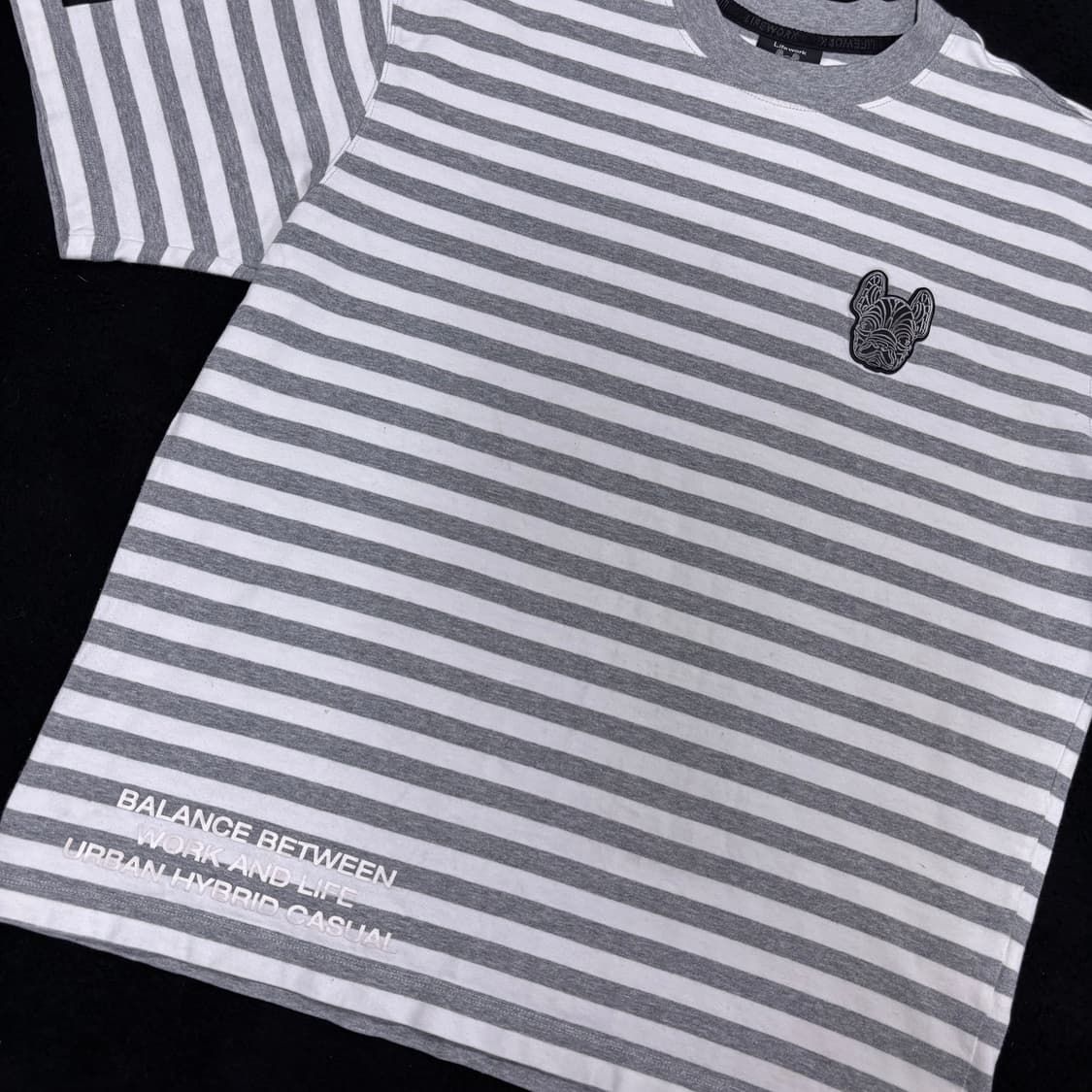 S 95 라이프워크 그레이 스트라이프 반팔티 상품이미지3