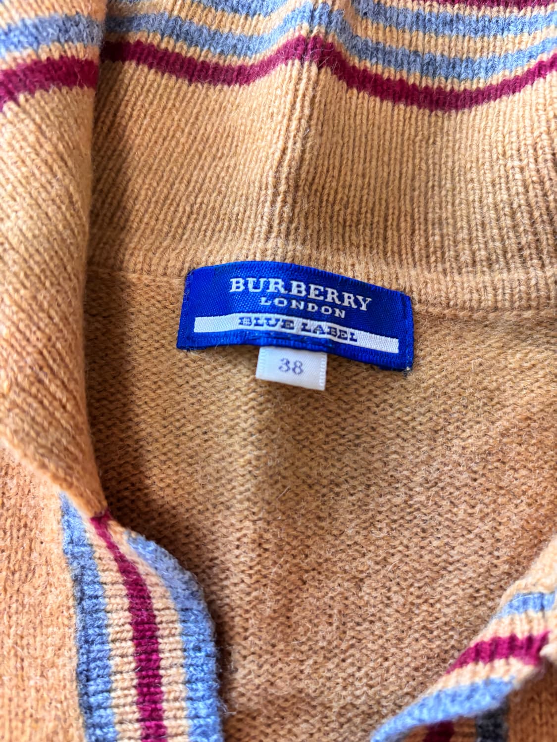 버버리 블루라벨 니트 상품이미지2