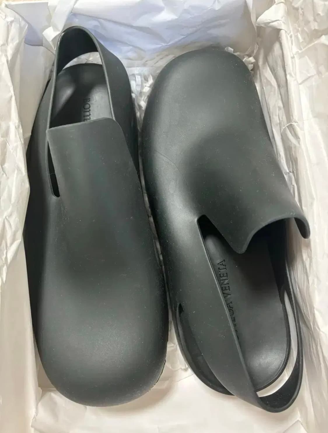 보테가베네타 퍼들슈즈 43 블랙 상품이미지2