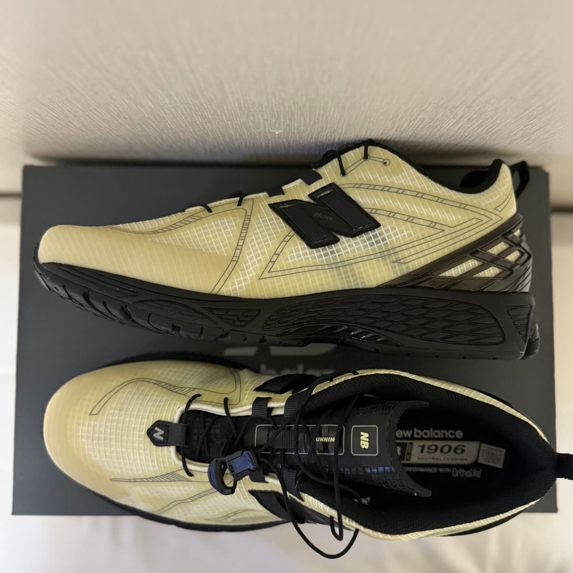 새상품) 뉴발란스1906R 피스타치오 버터 상품이미지2