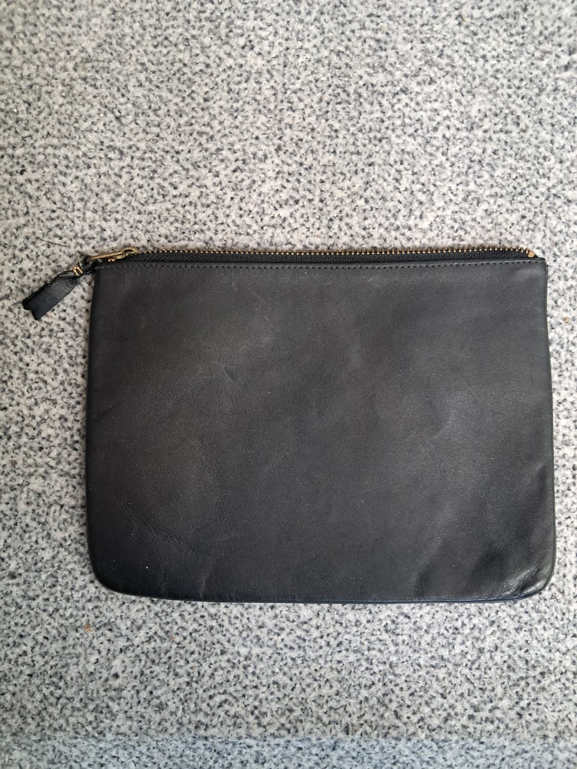 꼼데가르송 가죽파우치 상품이미지2