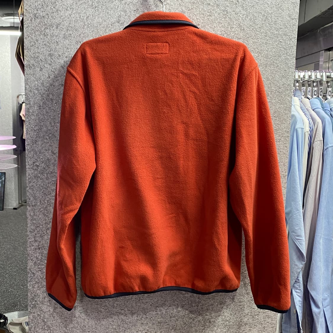 디스이즈네버댓 스몰로고 플리스 버튼 아노락 B3432 상품이미지4