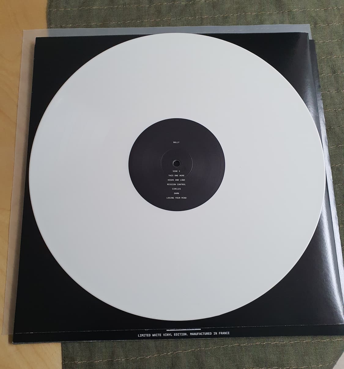 Bully 불리 화이트 LP vinyl 한정판 칸예 웨스트 ye yzy 상품이미지1