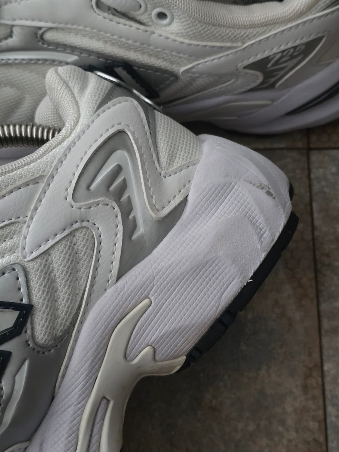 (235)뉴발란스 725 화이트 상품이미지7