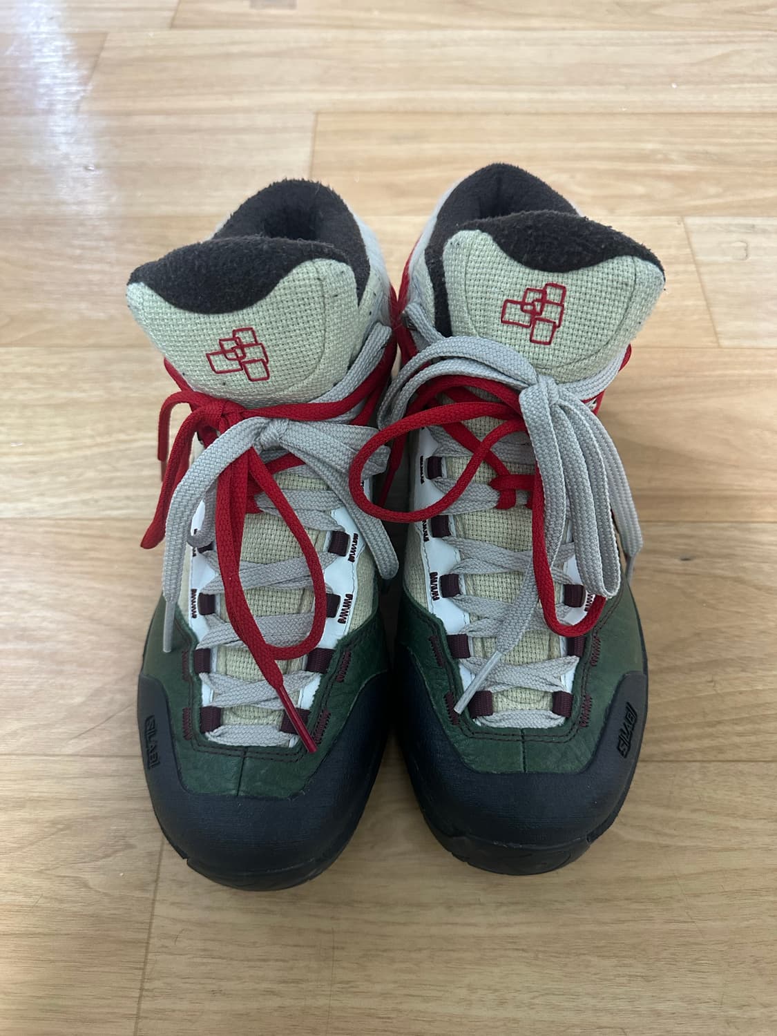 살로몬x브로큰암 콜라보 240 상품이미지1