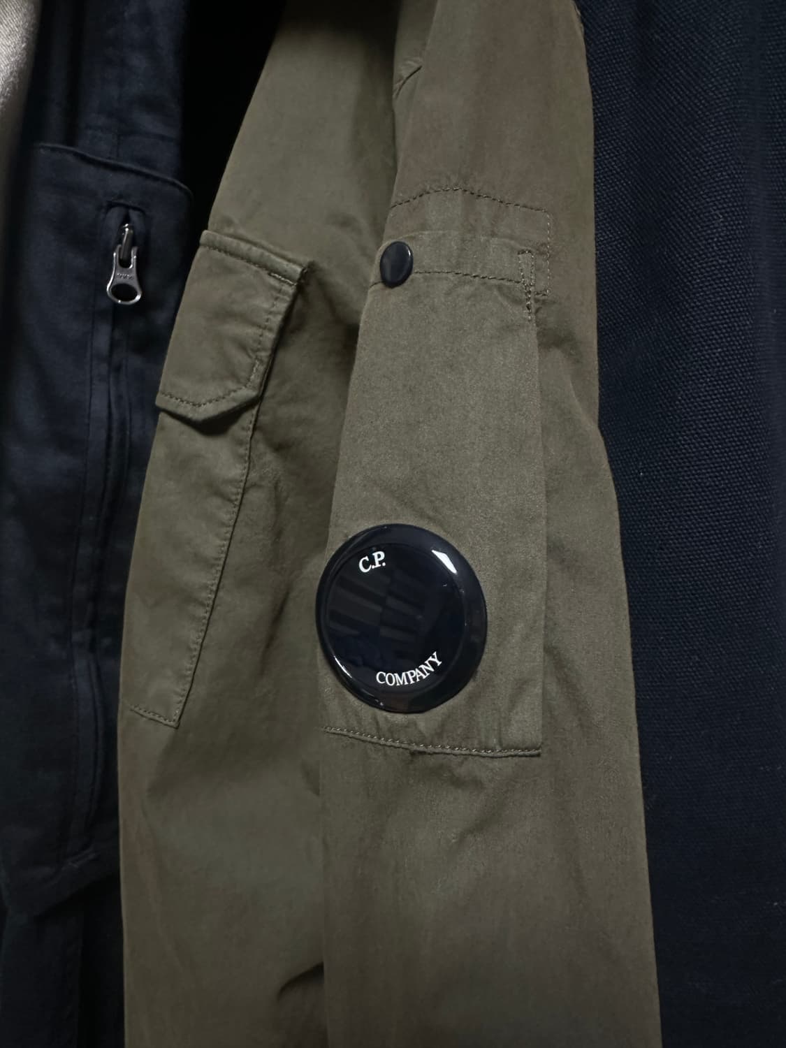 cp컴퍼니 개버딘 셔츠 카키 상품이미지3
