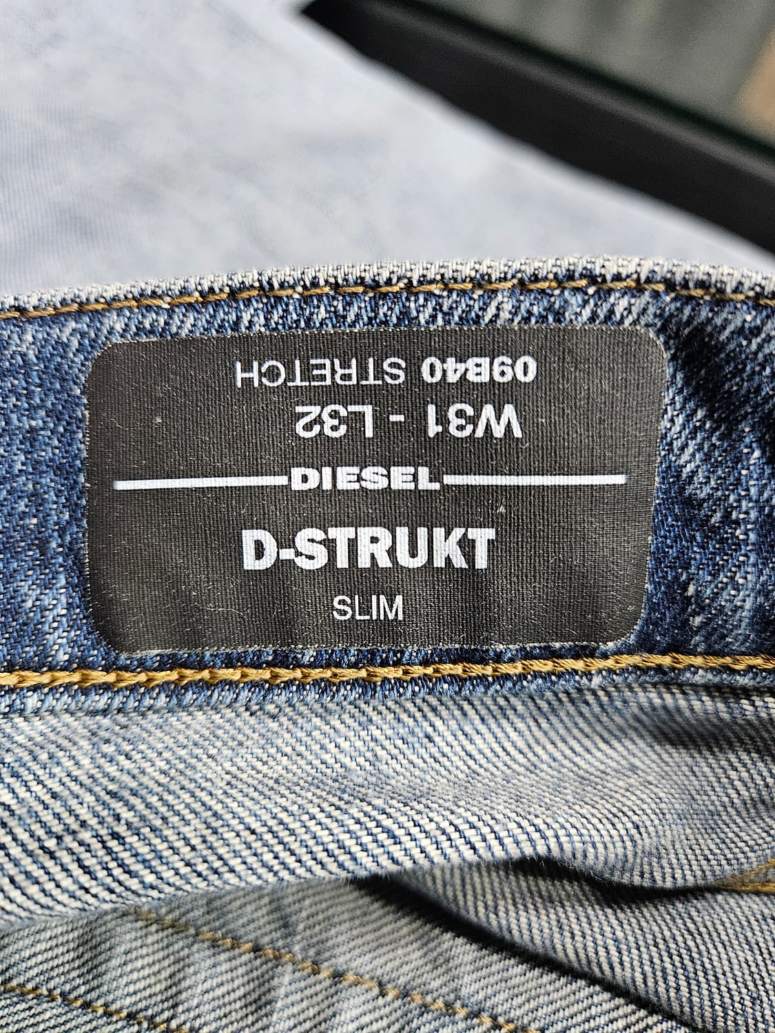 디젤 라이트블루 남성 슬림핏 허리 31 빈티지 데님팬츠  상품이미지9