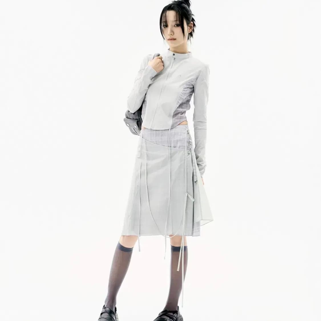 오호스 ojos Layered Strap Flare Skirt 상품이미지1