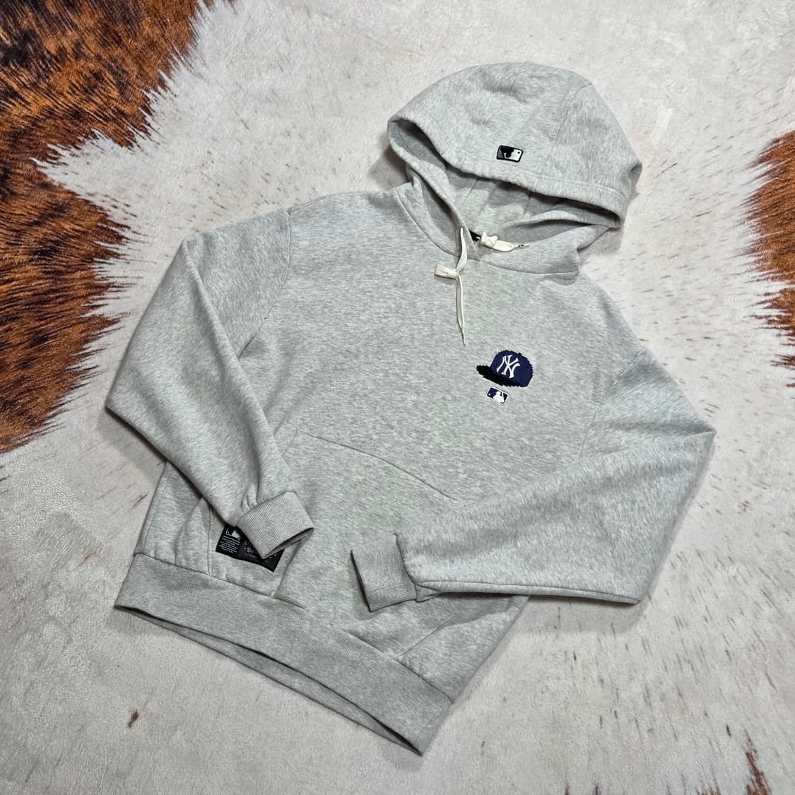 MLB NY 도트 자수 그레이 후드티 상품이미지1