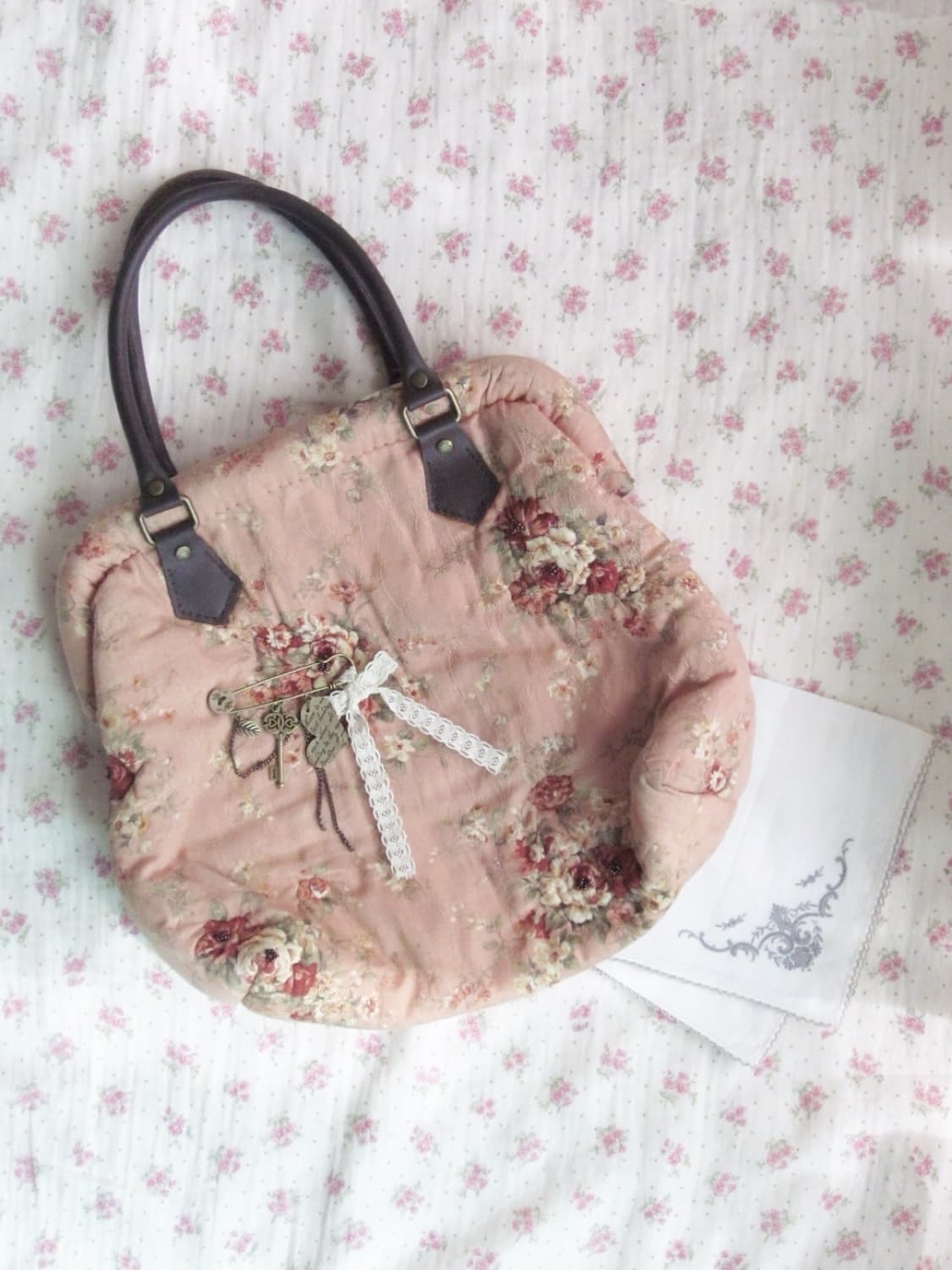 앤틱 플로랄 퀼팅 토트백 상품이미지2