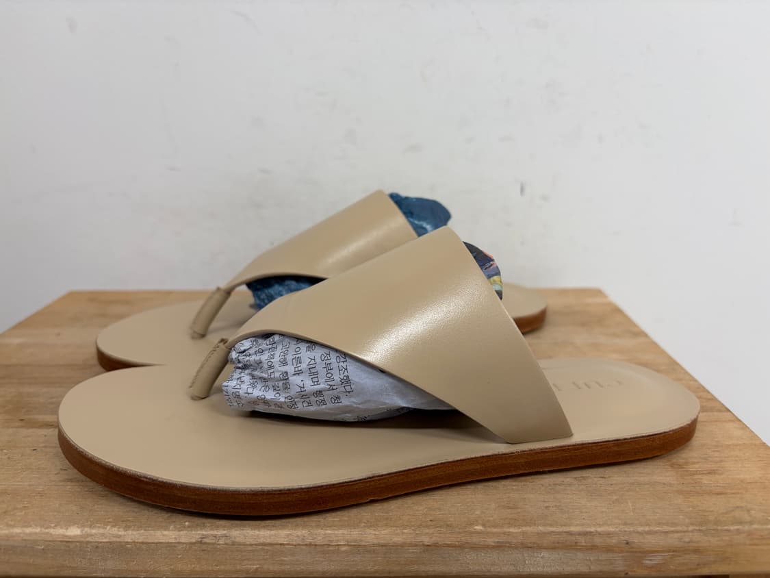 쿠에른 베니스 샌들 230 상품이미지2