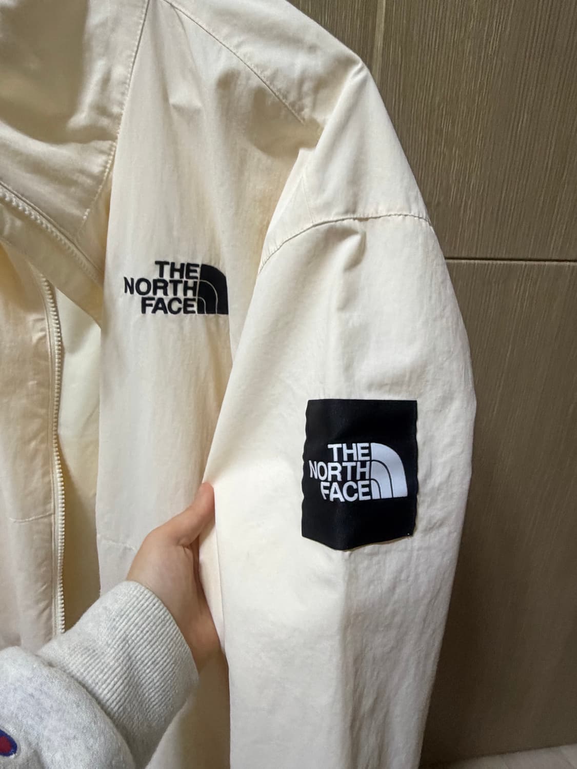 노스페이스 바람막이 상품이미지3