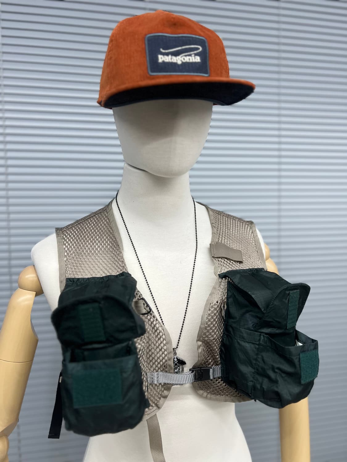 Patagonia Minimalist Mesh Vest 상품이미지4