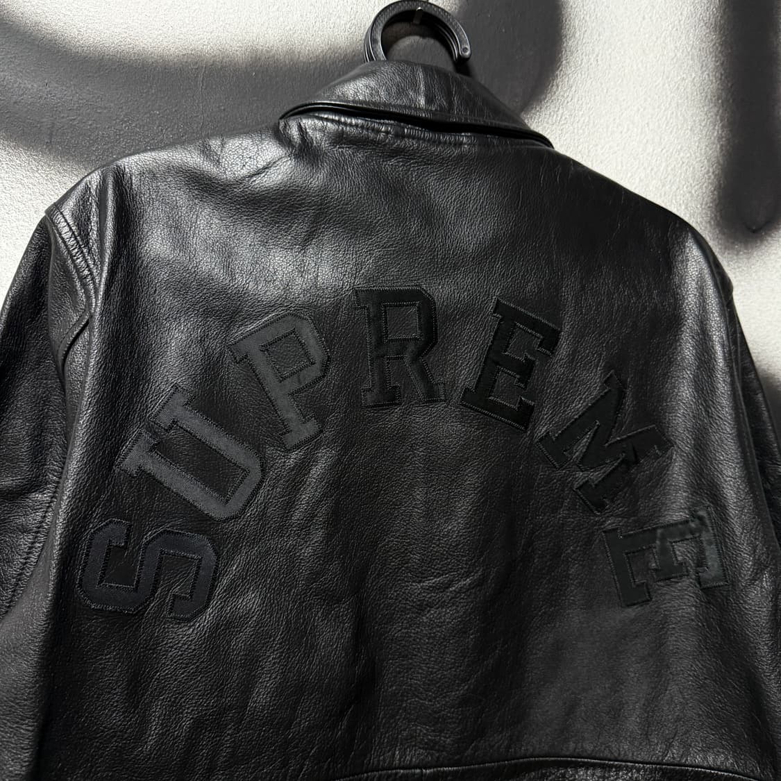 FW15 슈프림 x 챔피온 아치 로고 레더 코치 자켓 상품이미지5