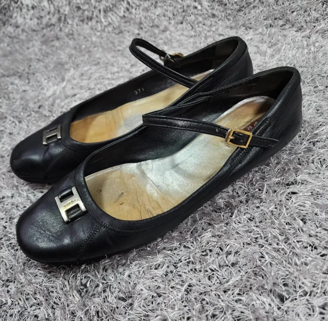 프라다 메리제인 플랫슈즈 37.5 상품이미지1