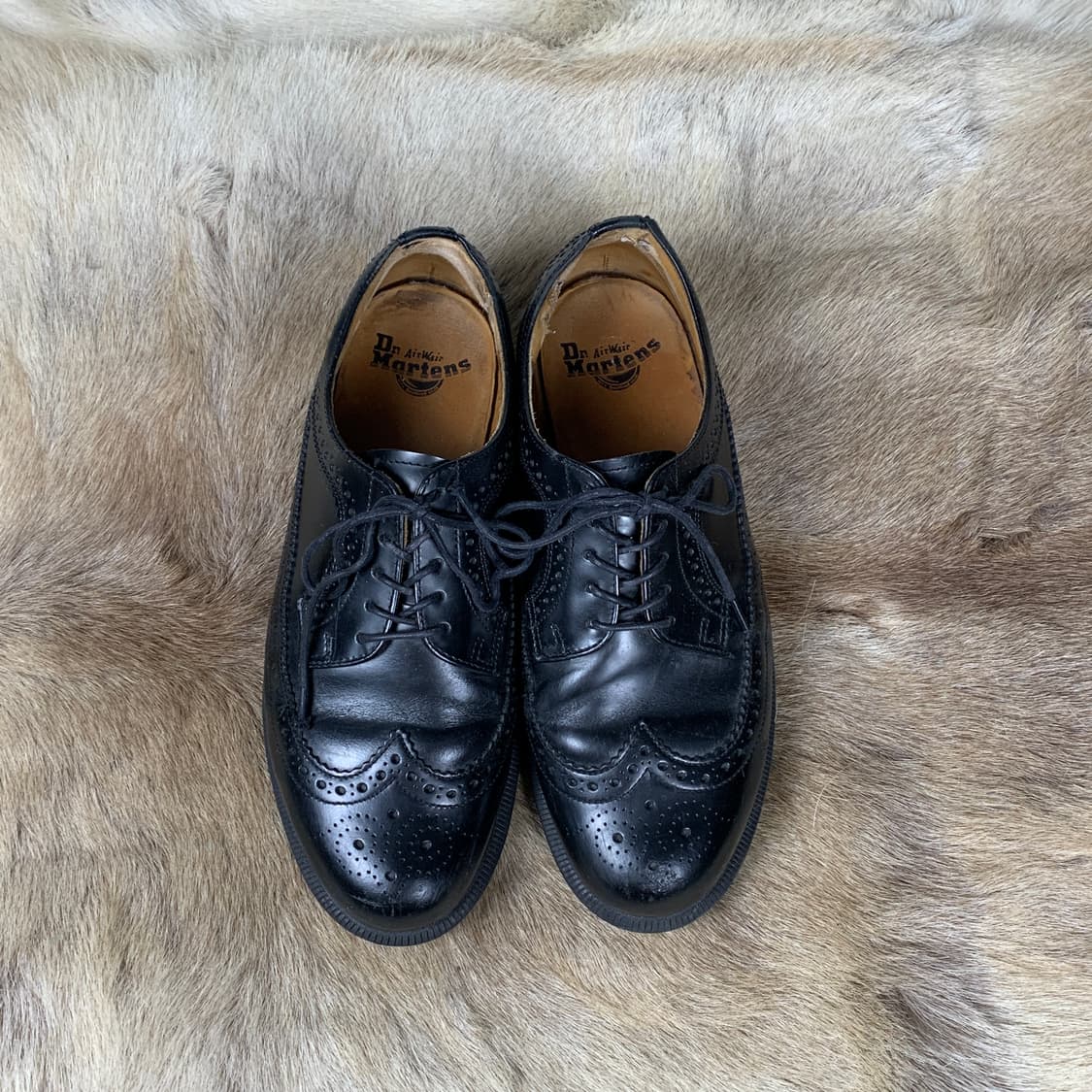닥터마틴 윙팁 레더 슈즈 상품이미지1