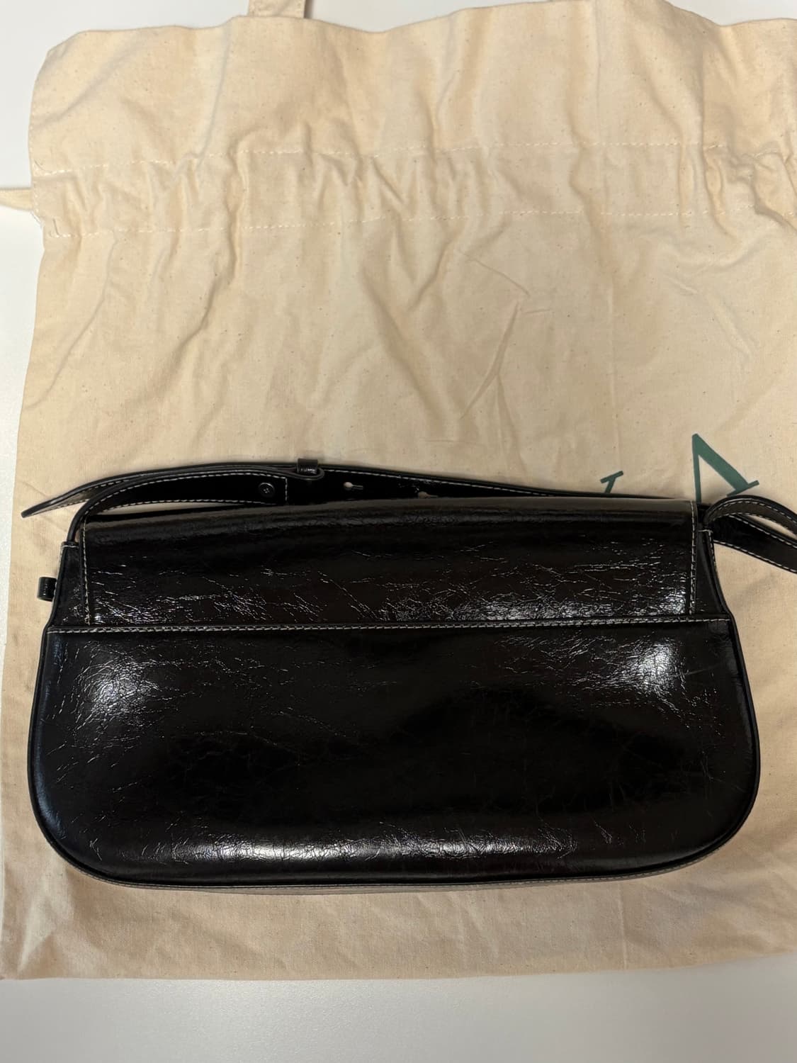 오스트카카 바게트백 상품이미지3