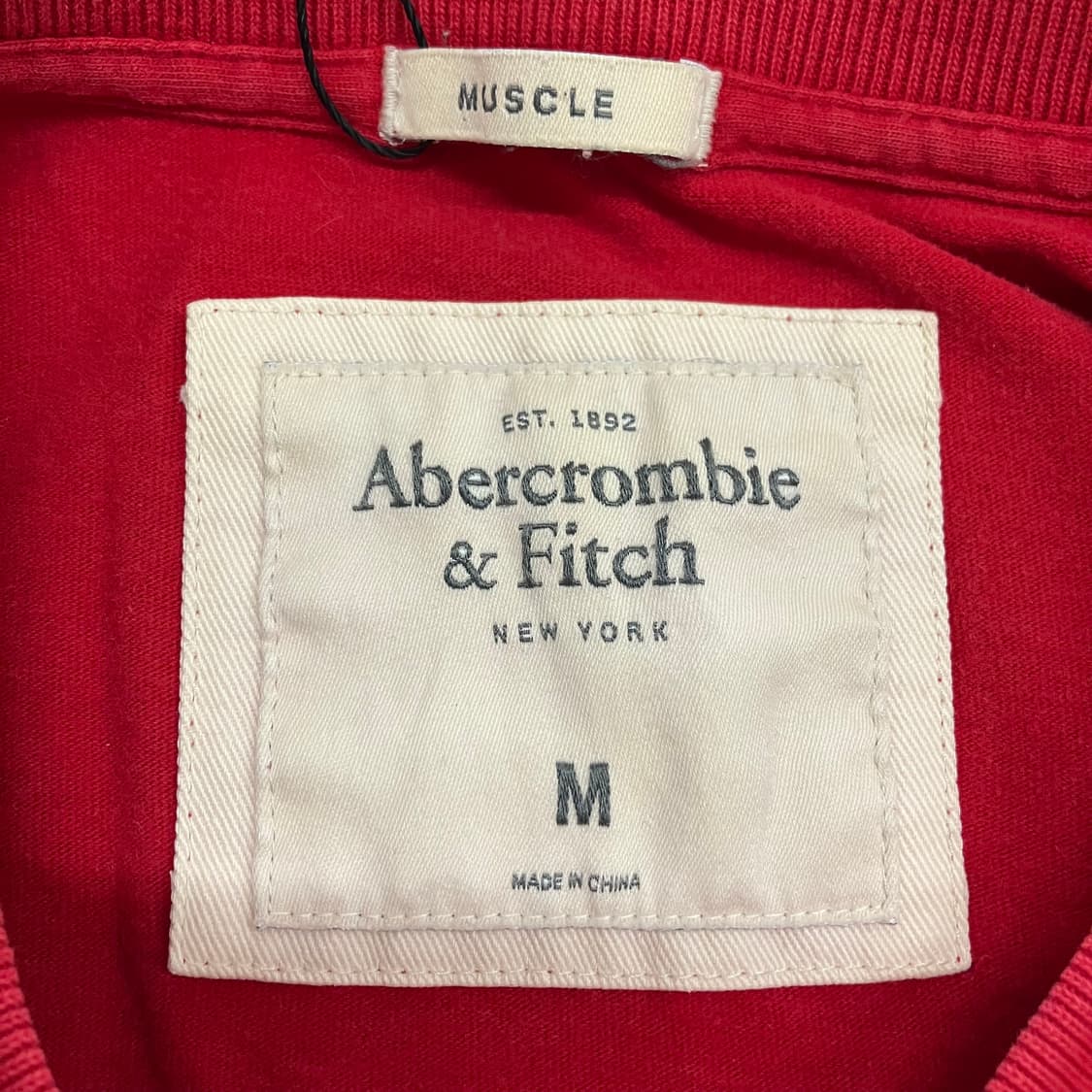 N289 아베크롬비 반팔 레드 상품이미지2