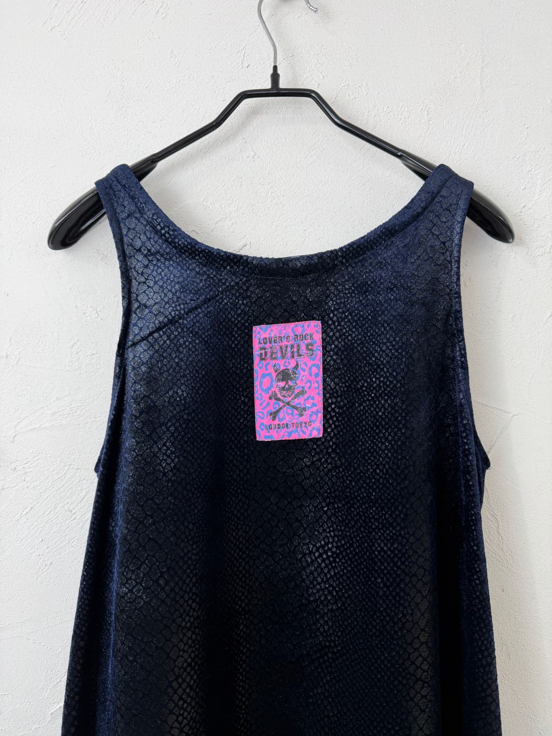 SUPER LOVERS 스터디드 벨벳 롱 원피스 상품이미지5