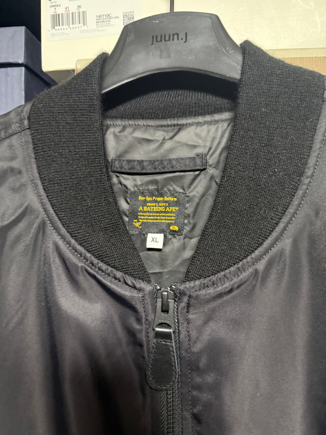 베이프 샤크 ma-1 상품이미지2