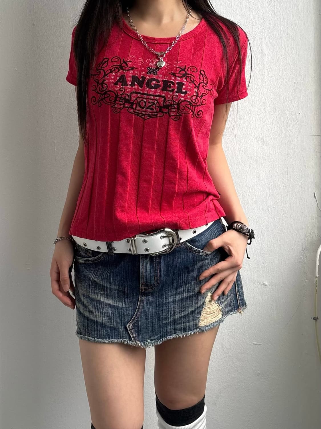 Vintage Graphic Red T-Shirt 상품이미지2