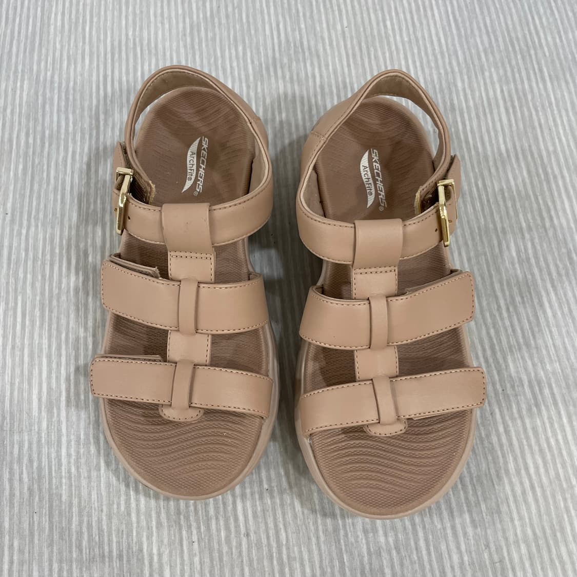 890) 스케쳐스 고워크 아치핏 2.0 샌들 220mm 상품이미지2
