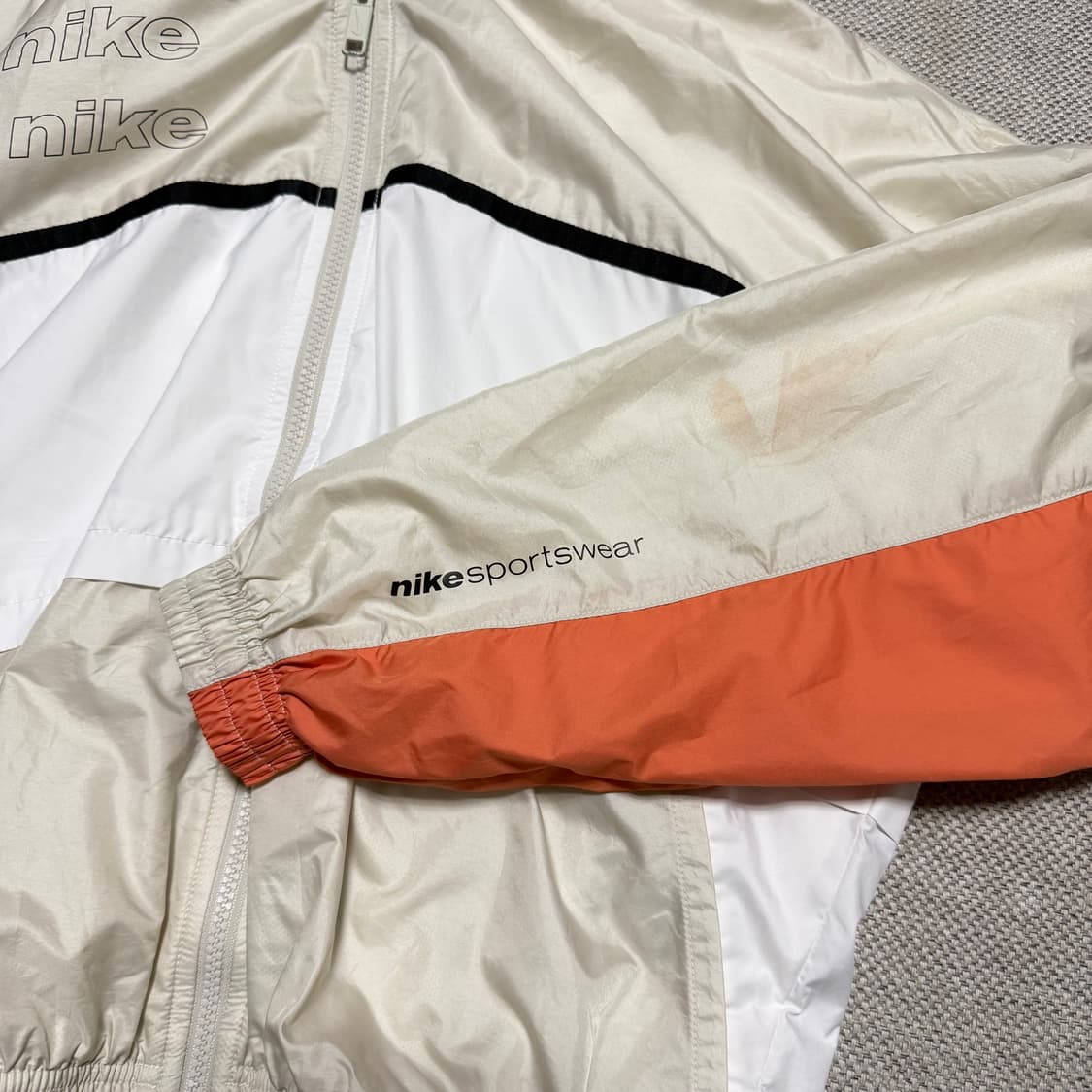 나이키 멀티로고 우븐 바람막이 자켓 상품이미지4