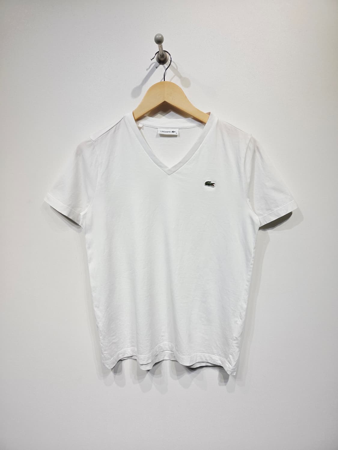 LACOSTE 라코스테 화이트 브이넥 반팔 티셔츠 상품이미지2