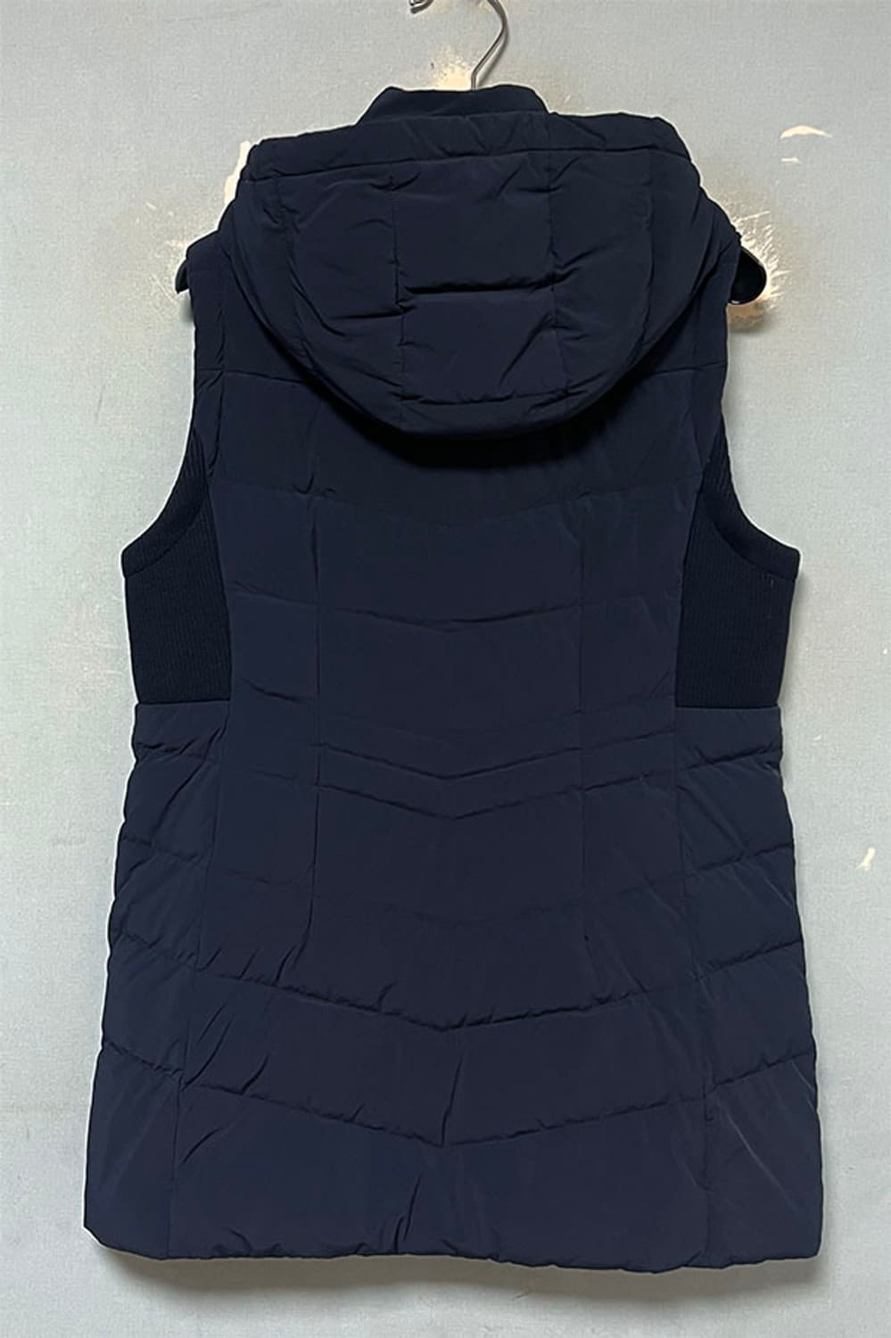 먼싱웨어 골프 여자 패딩조끼 구스 M 95 66 (90-165)  상품이미지2