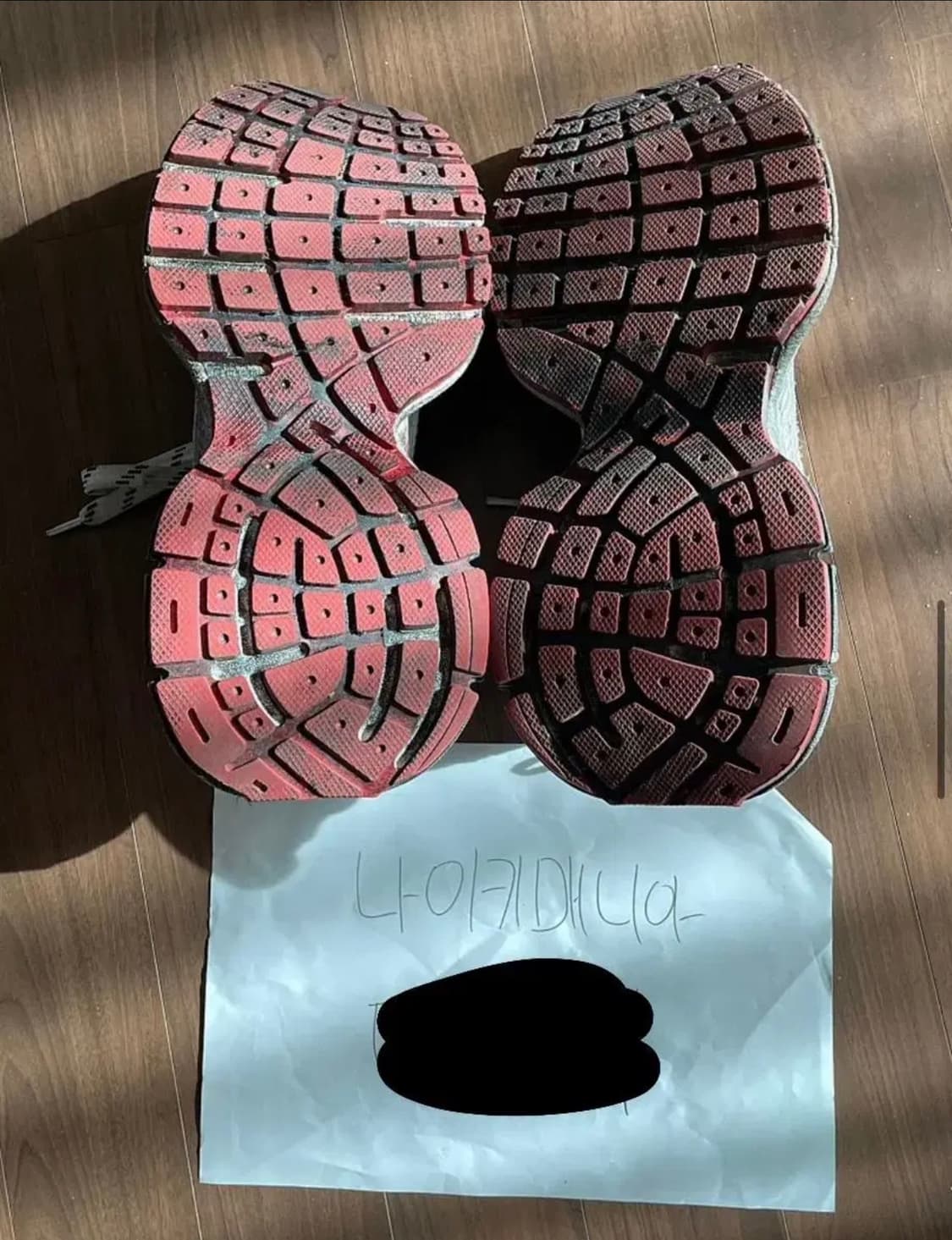 발렌시아가 3xl 레드 원아웃(44) 상품이미지5