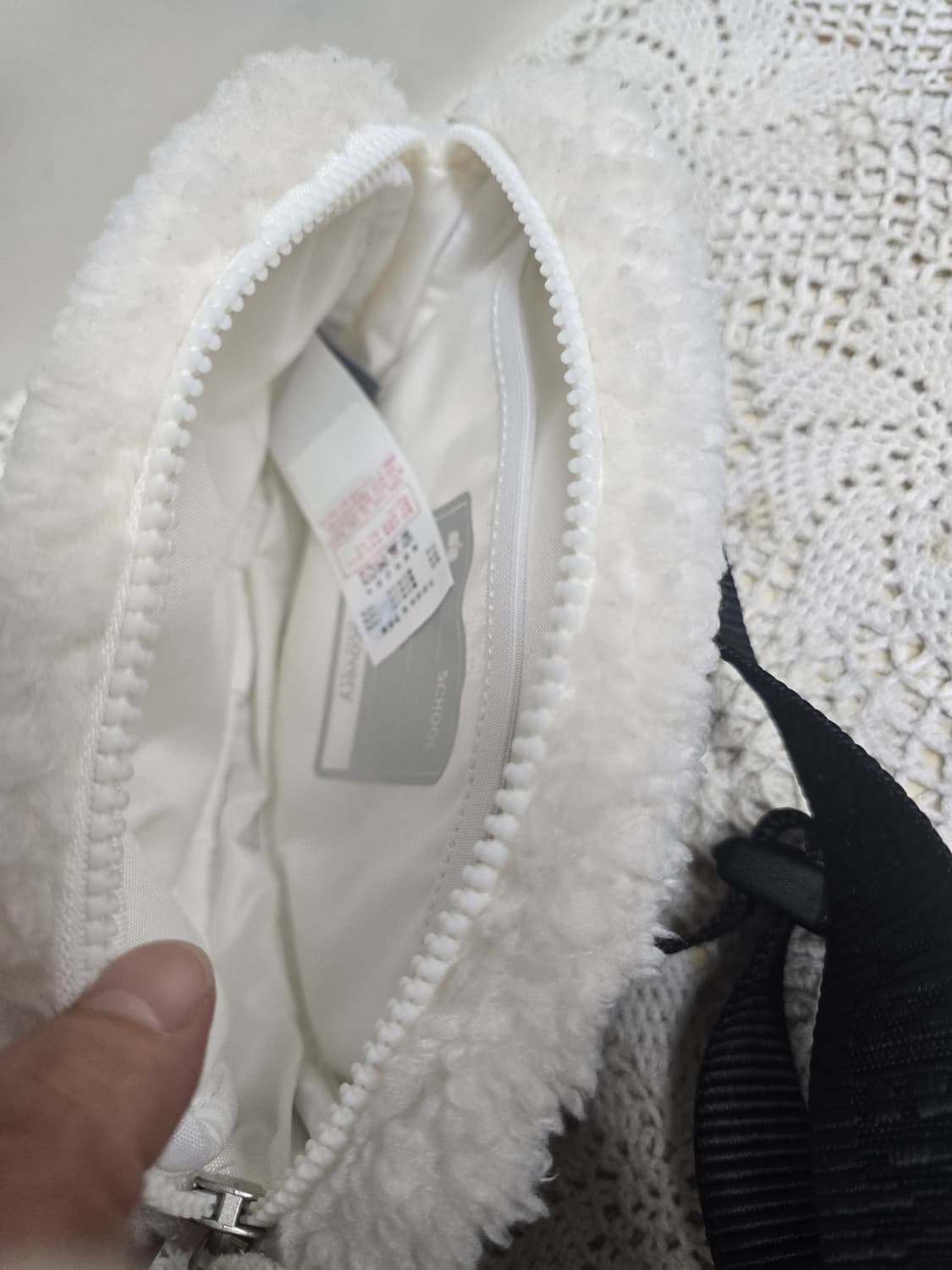 디스커버리 뽀글이 힙색 상품이미지3