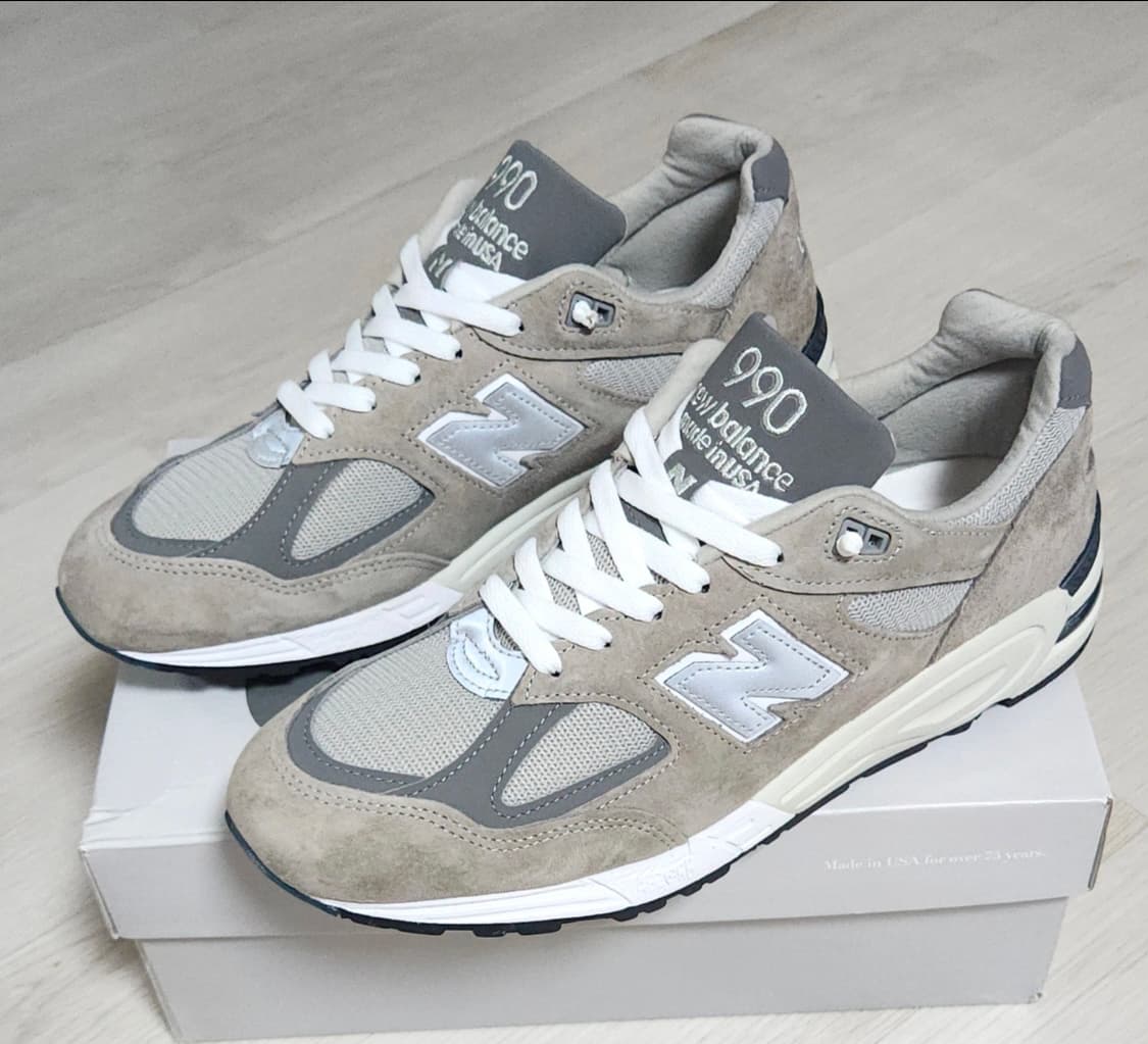 뉴발란스 990 v2 그레이 상품이미지1