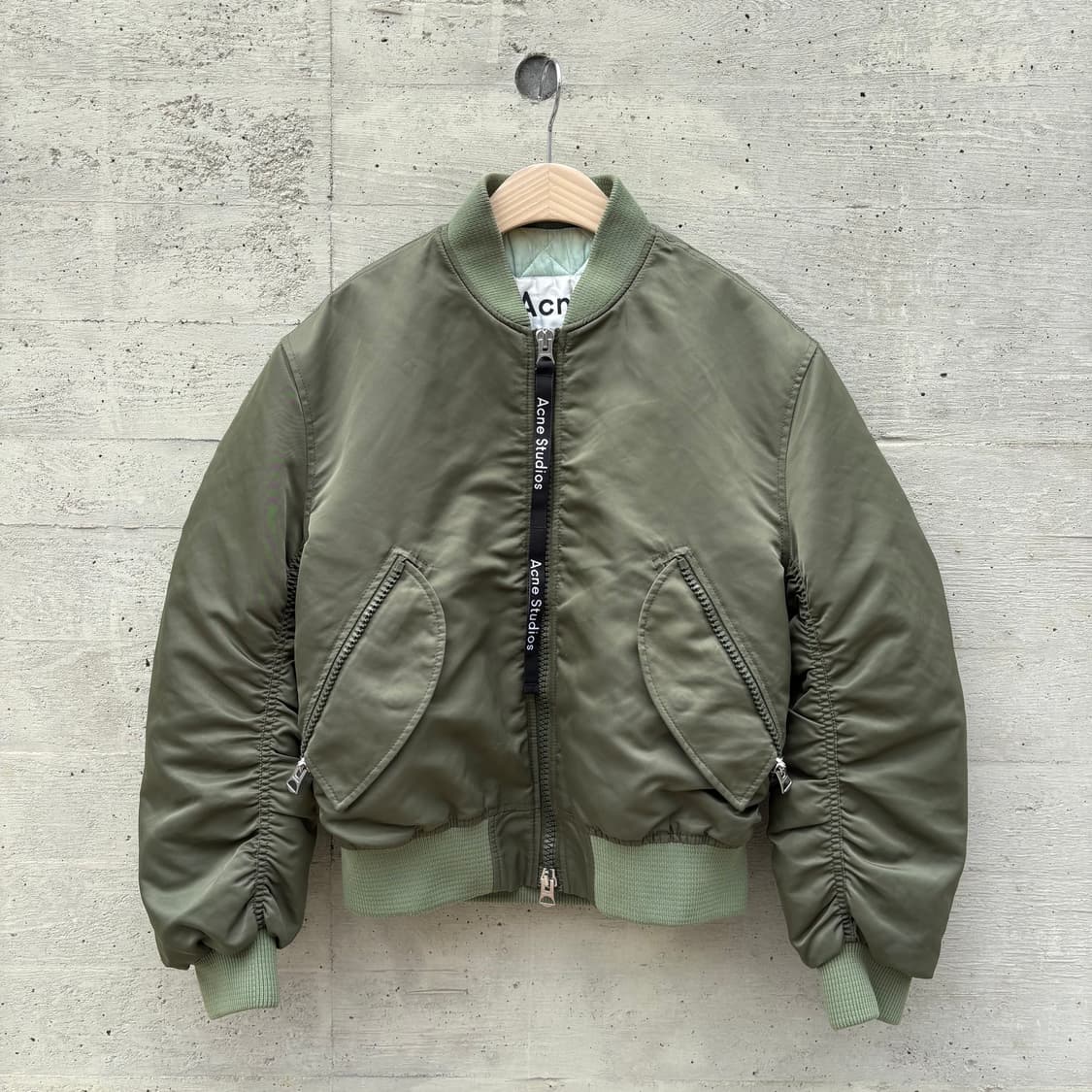 AW17 아크네스튜디오 밀리터리 그린 클레아 봄버 자켓 상품이미지5