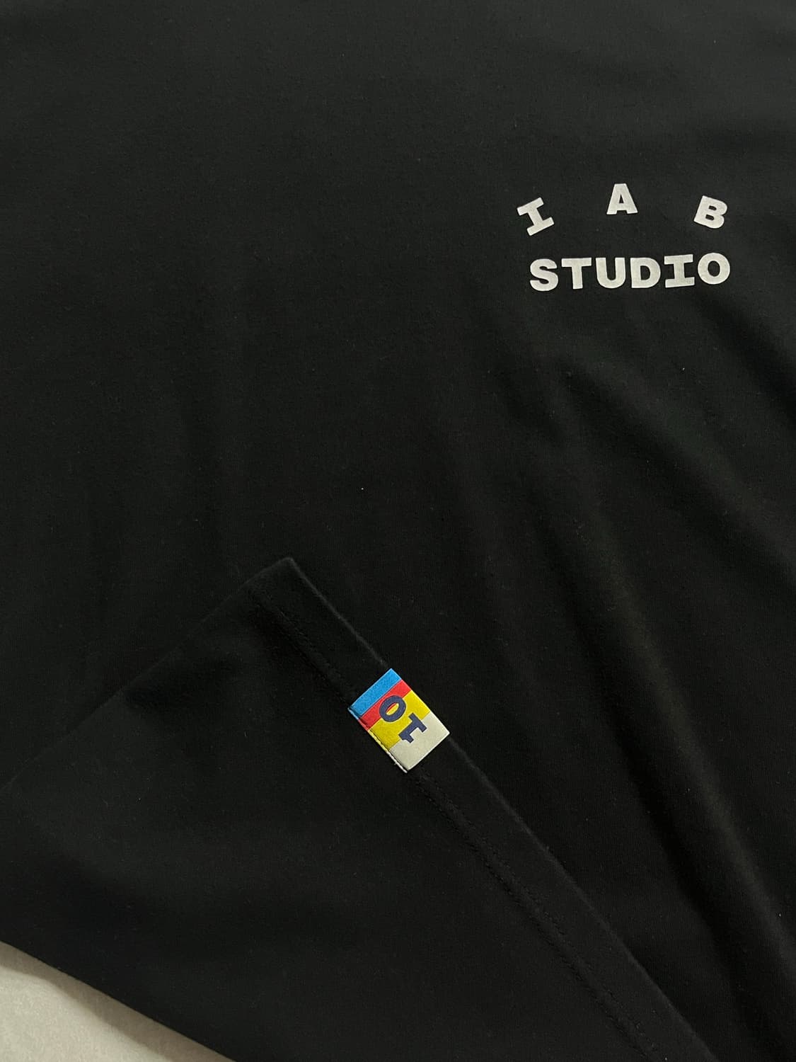 아이앱 스튜디오 10주년 반팔티 블랙 S 상품이미지3