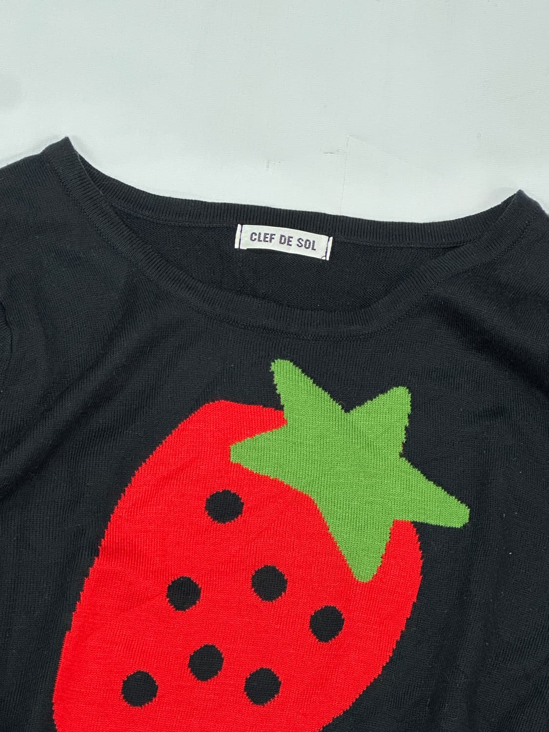 🍓 CLEF DE SOL 괴짜 키치 스트로베리 자수 니트🍓 이너 상품이미지4