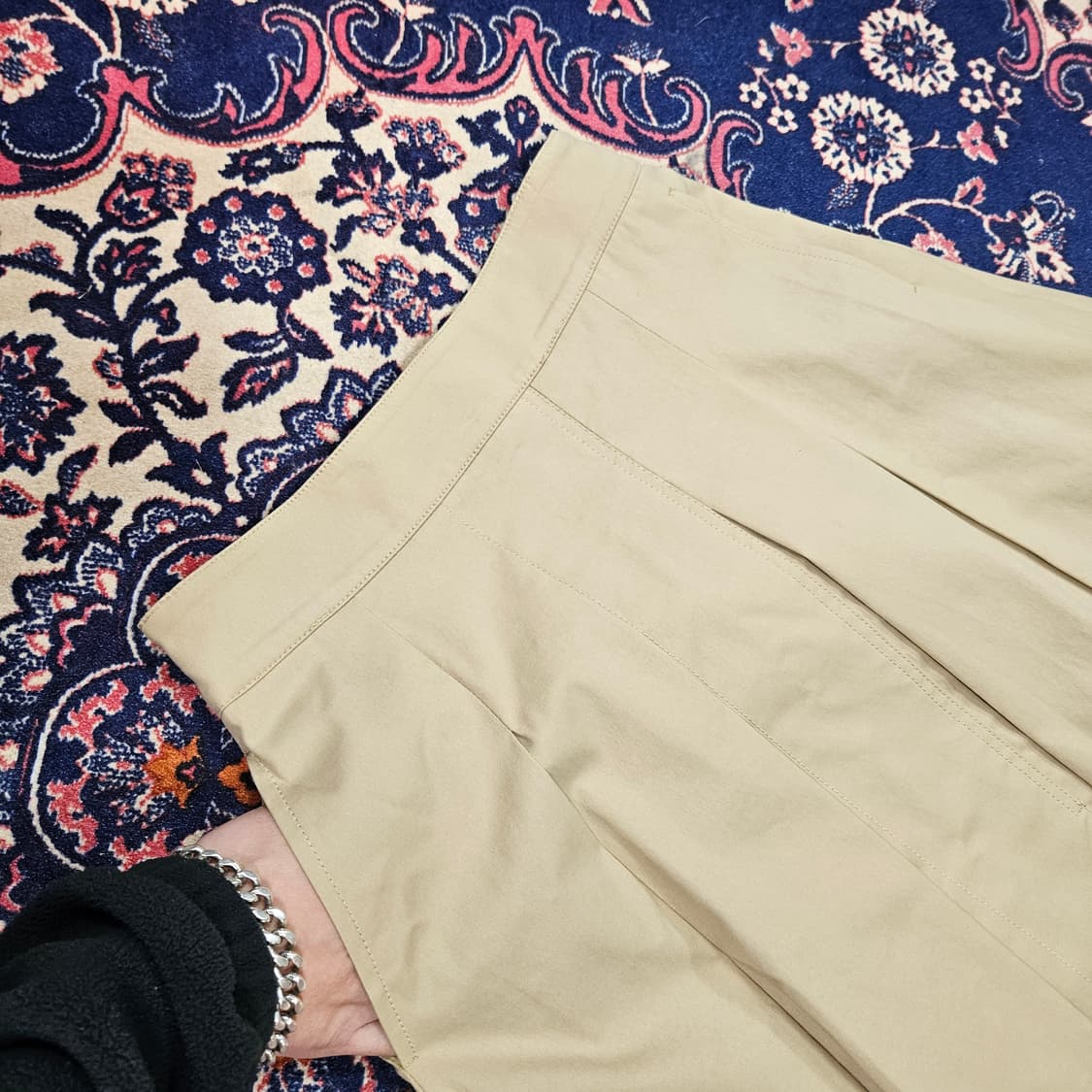 아떼바네사브루노 22FW 플리츠 스커트 36size 상품이미지6