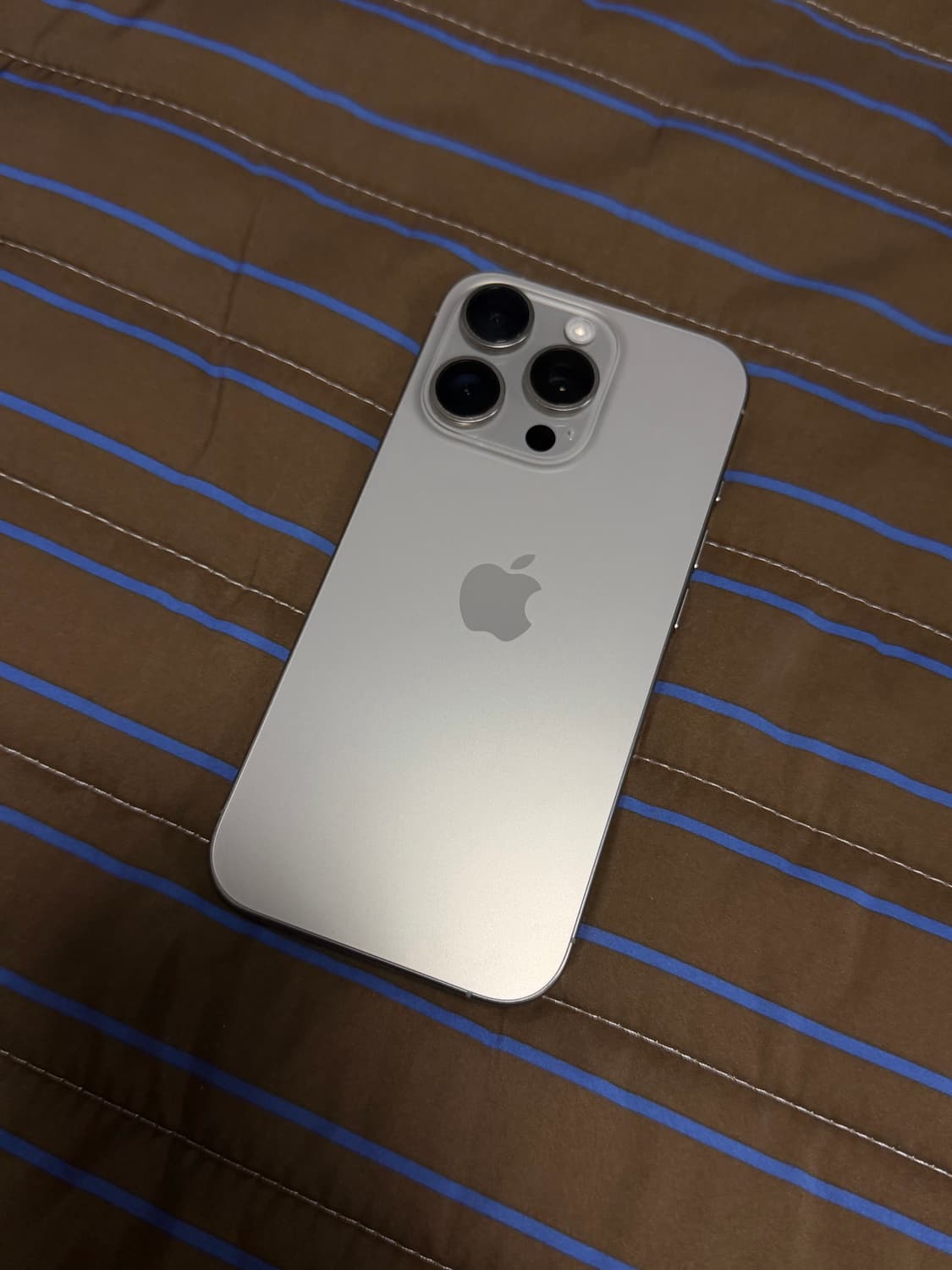 아이폰16프로 내추럴티타늄 512 상품이미지1