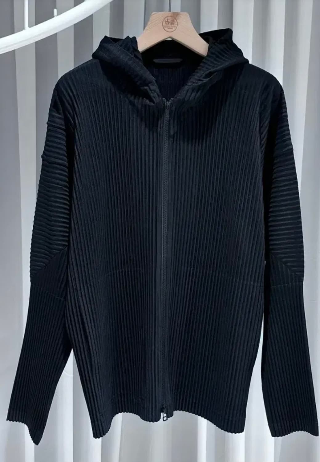 옴므플리세 후드집업 블랙 4 상품이미지1