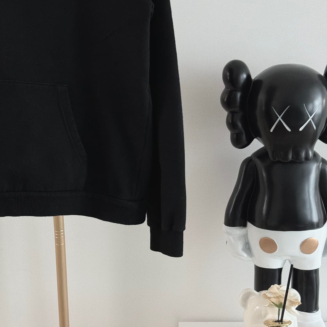 [새상품급/L] 셀린느 백로고 후드 블랙 여성 L 상품이미지4