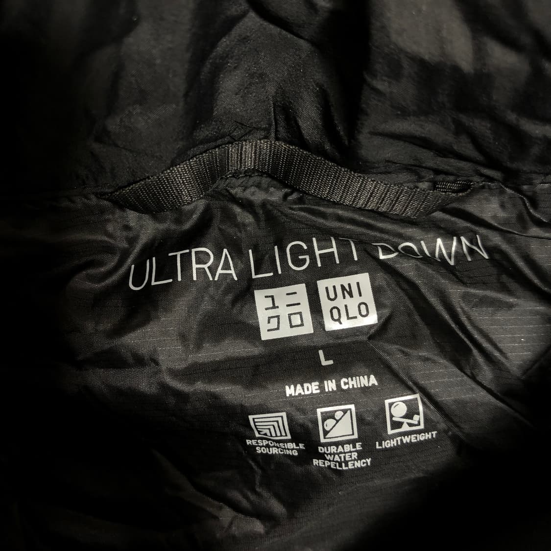 유니클로 울트라라이트다운 경량패딩 L 상품이미지2