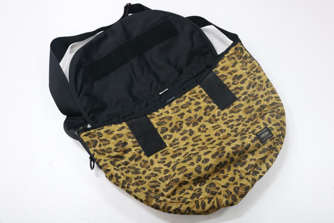 PORTER x X-girl 요시다 포터 콜라보 레오파드 퀼팅 메신저백 상품이미지5