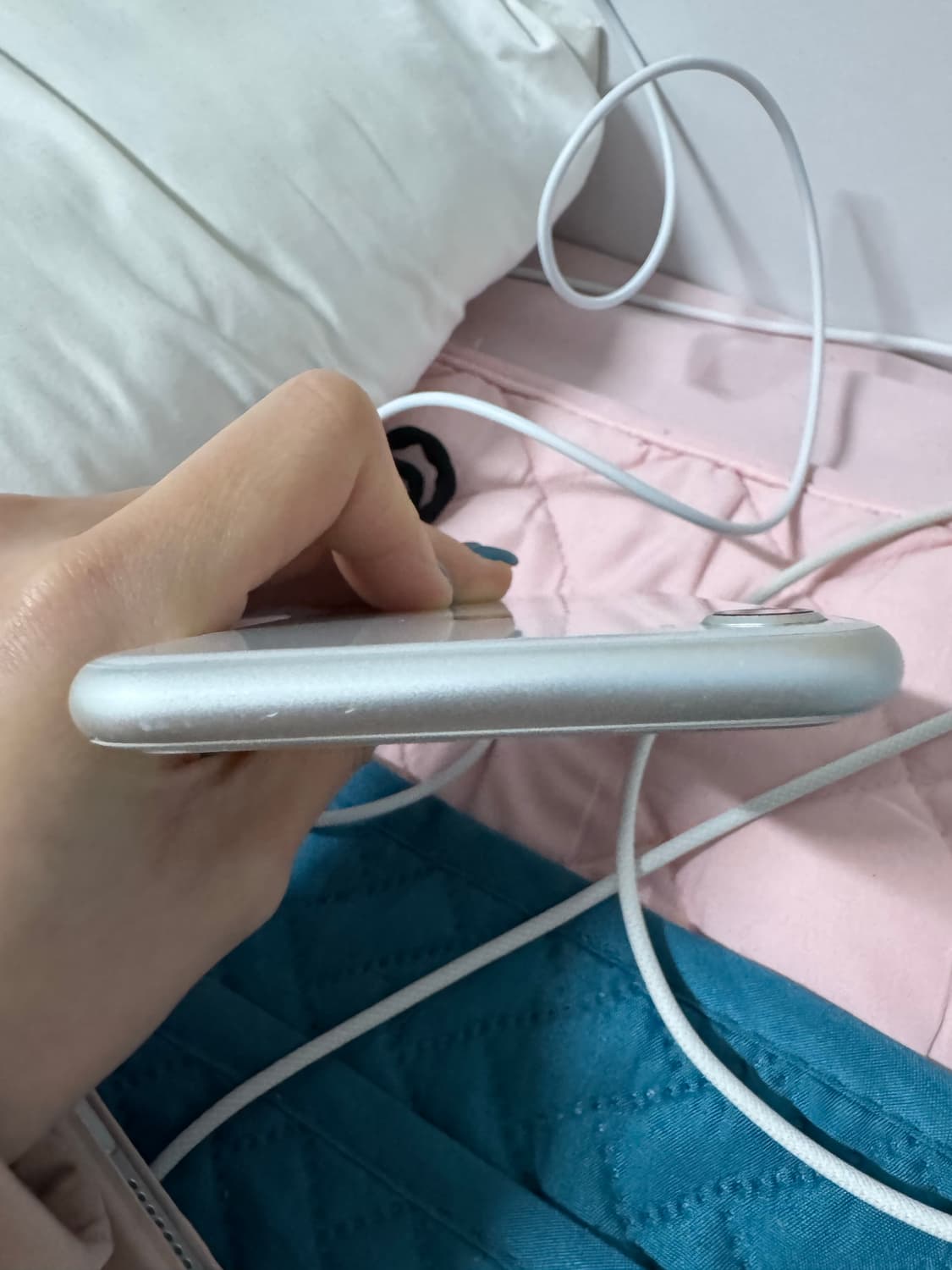 아이폰8 실버 화이트 S급 256기가 배터리 성능 81 상품이미지5