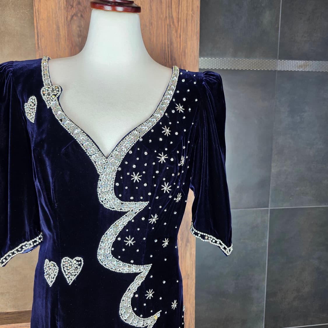 벨벳 스팽글 럭셔리 드레스  상품이미지4